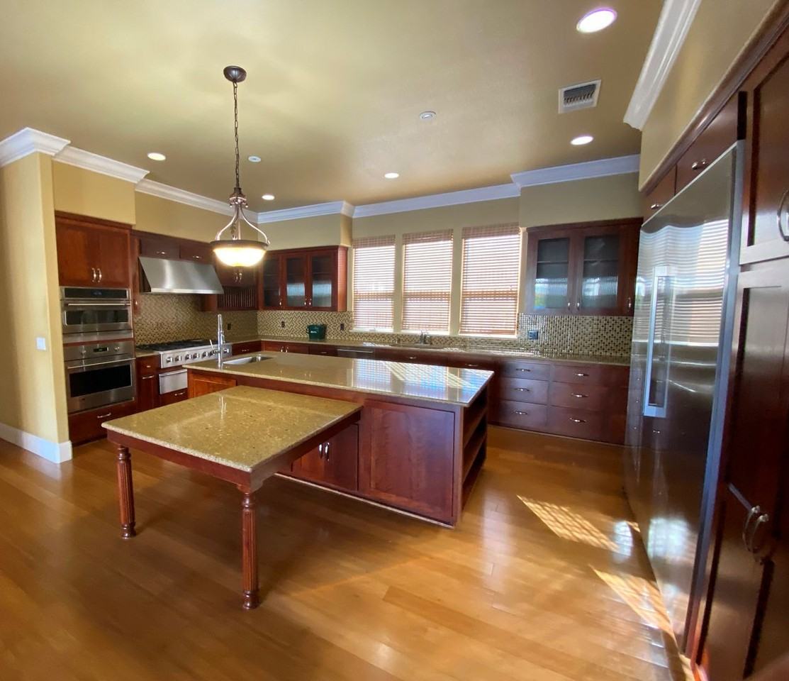 661 Arlene Ct - Photo 5 of 32