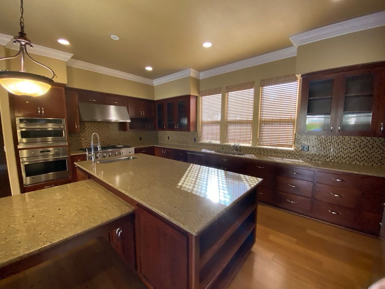 661 Arlene Ct - Photo 6 of 32
