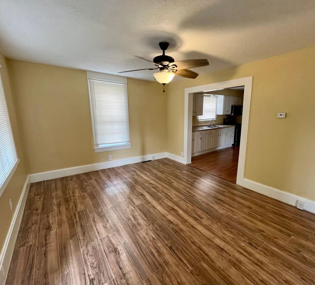 530 Broadway - Photo 2 of 9