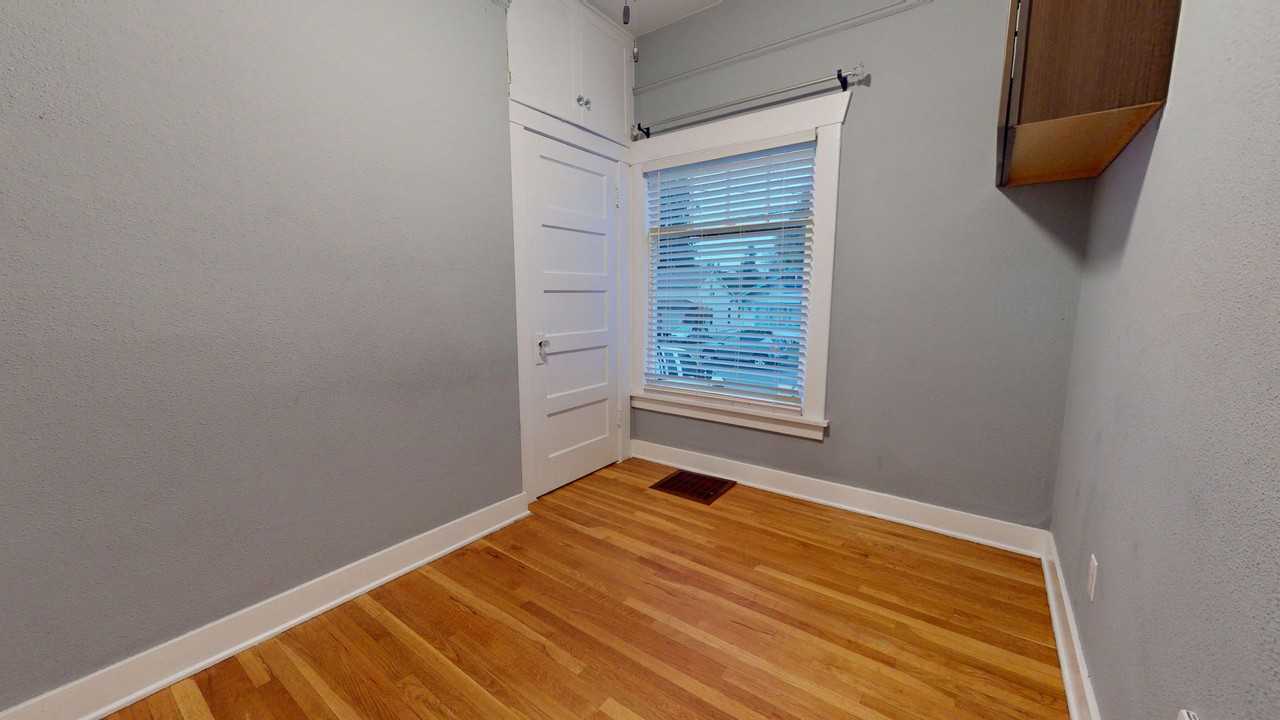 1511 8th Street - Photo 6 of 21