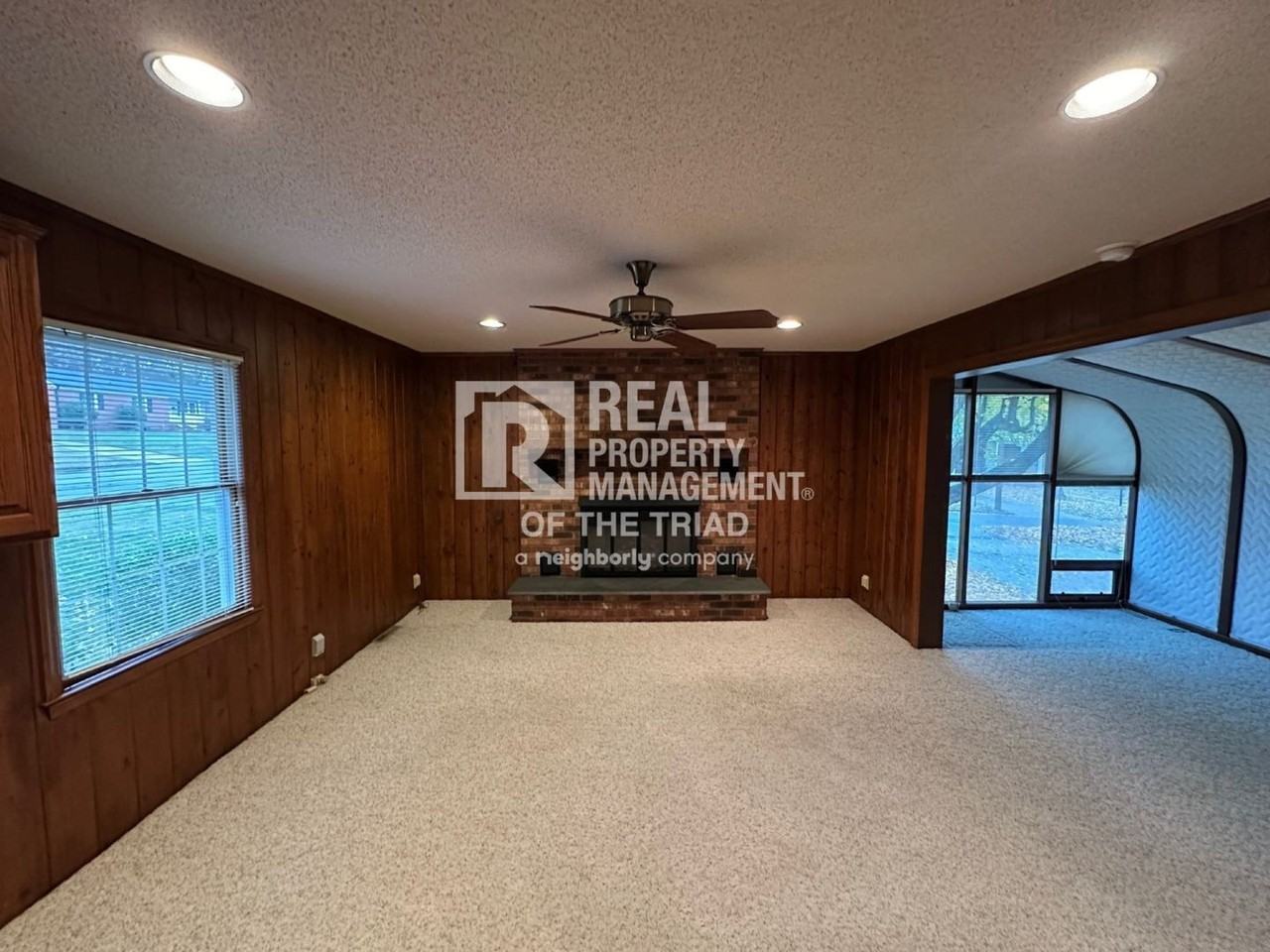 500 Weisner St - Photo 3 of 35