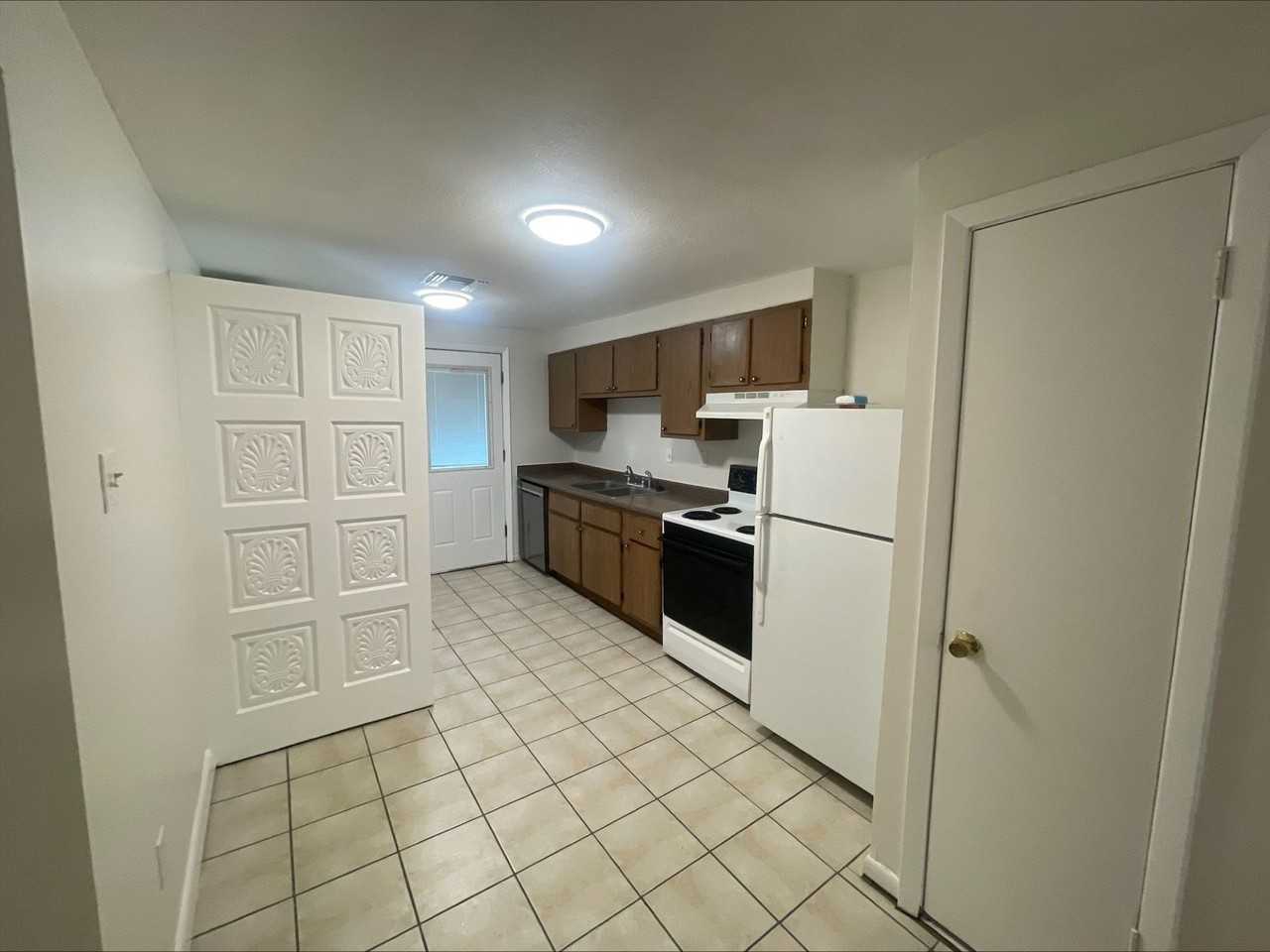 fkc0608 - Photo 3 of 10