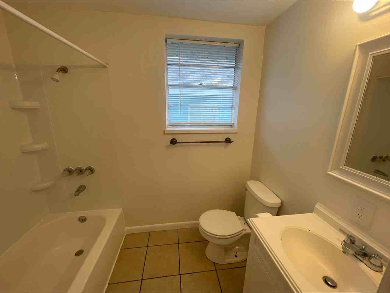 fkc0608 - Photo 5 of 10