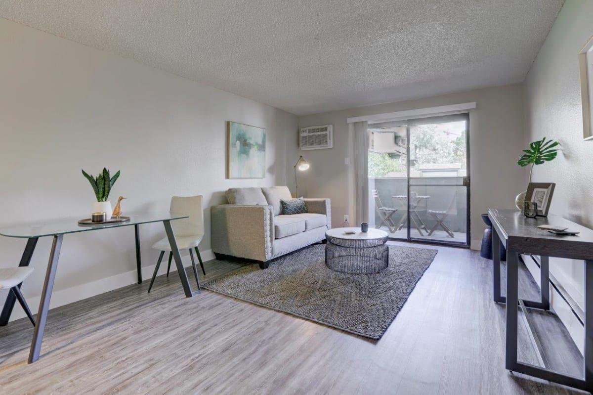 7201 Leetsdale Dr - Photo 2 of 19