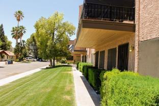 890 N Poppy St - Photo 1 of 1