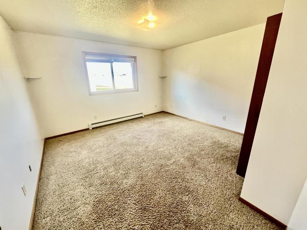 208 15th Street Northeast - Photo 3 of 10