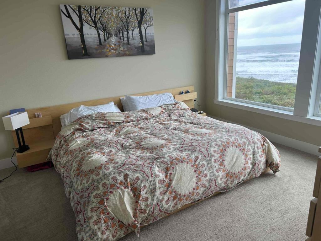 1125 NE Spring St #C203 - Photo 5 of 16