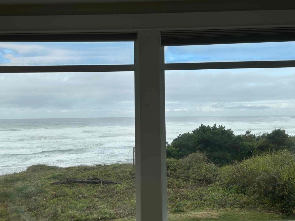 1125 NE Spring St #C203 - Photo 7 of 16