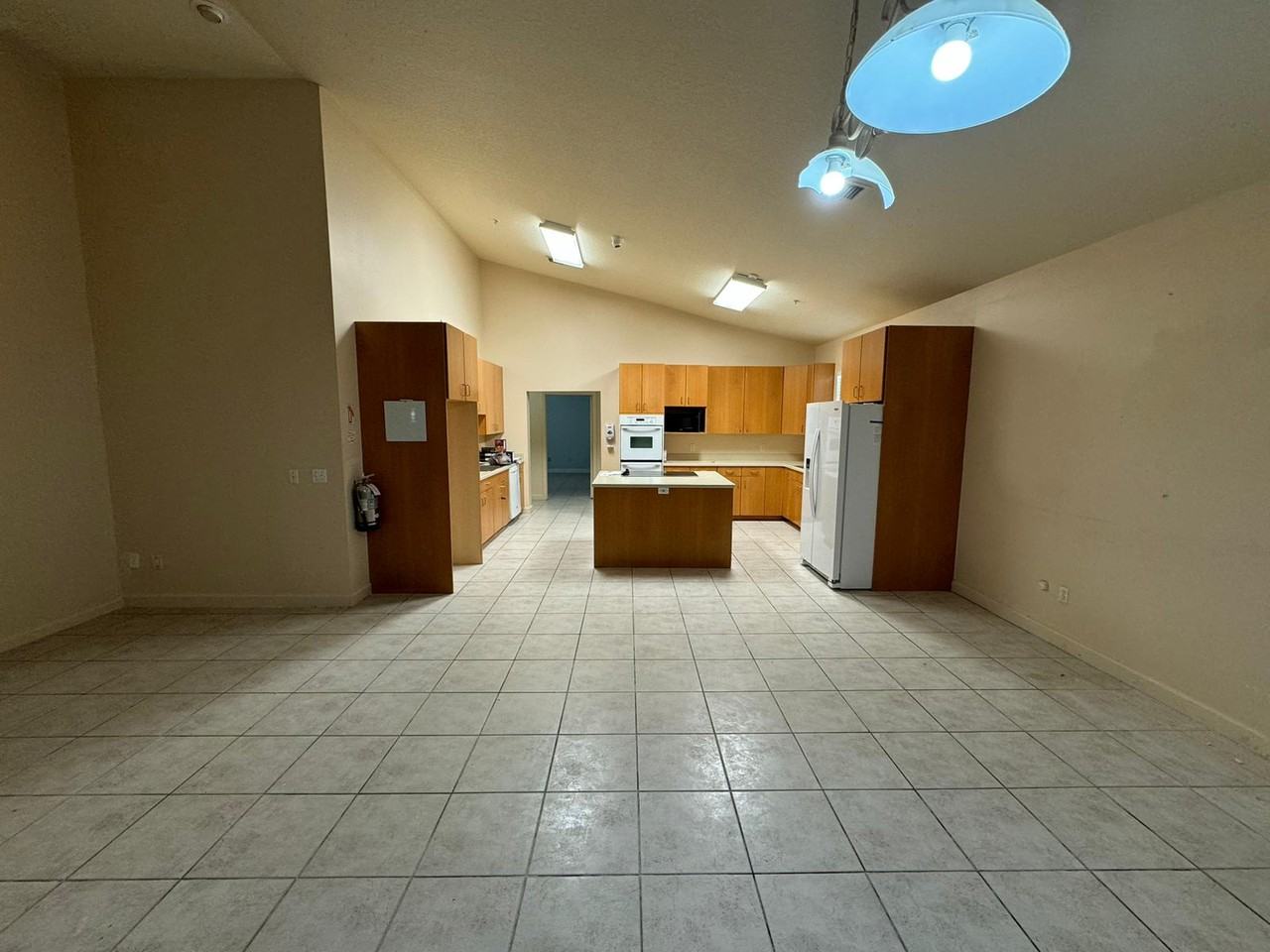 198 Sparrow Dr #A - Photo 3 of 9