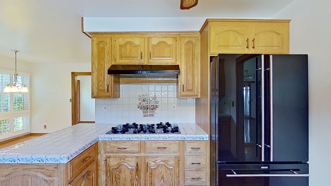 27452 Elmbridge Dr - Photo 3 of 39