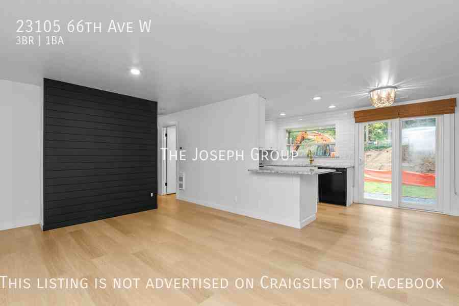 23105 66th Ave W - Photo 3 of 24