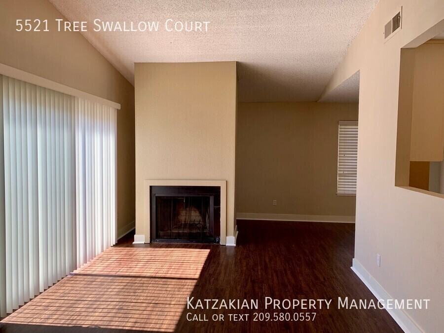 5521 Tree Swallow Ct - Photo 2 of 18