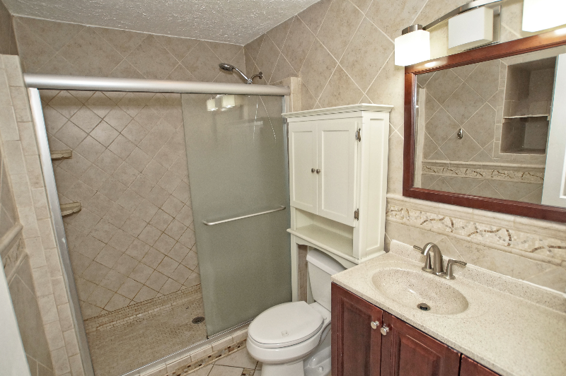 1071 Cranbrook Dr - Photo 7 of 11