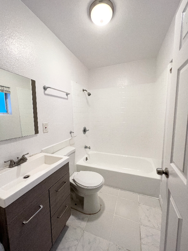 913 3/4 Cypress Ave #NA - Photo 3 of 6