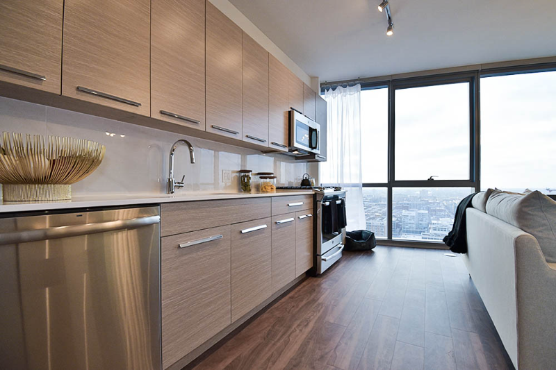 801 W Madison St - Photo 4 of 13