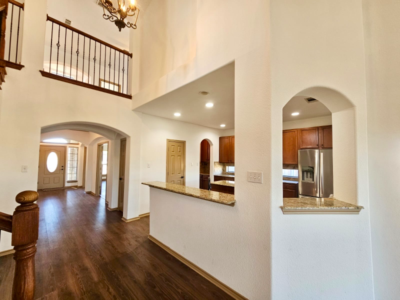 2333 Loreto Dr - Photo 3 of 20