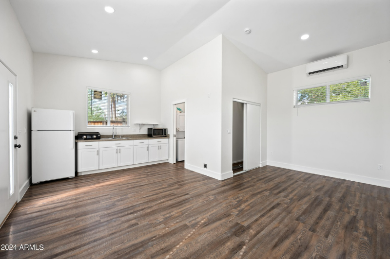 4009 N 13th Ave #1 - Photo 2 of 10