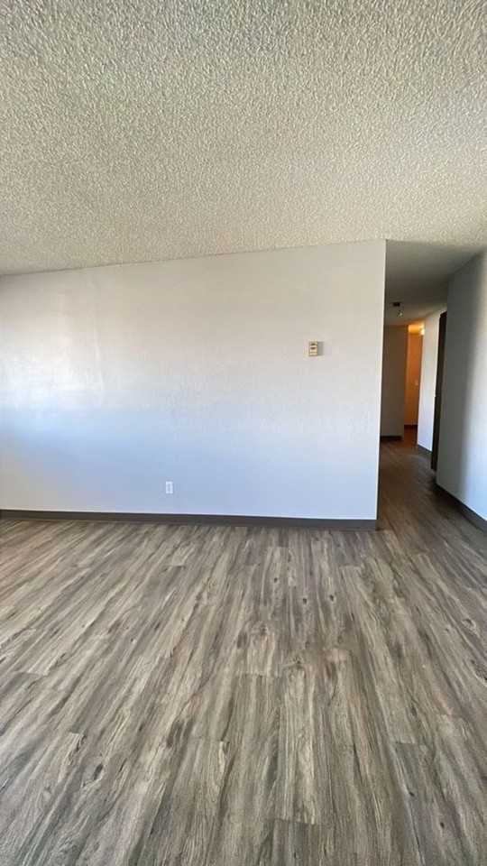 2310 E Q Ave #27 - Photo 4 of 5