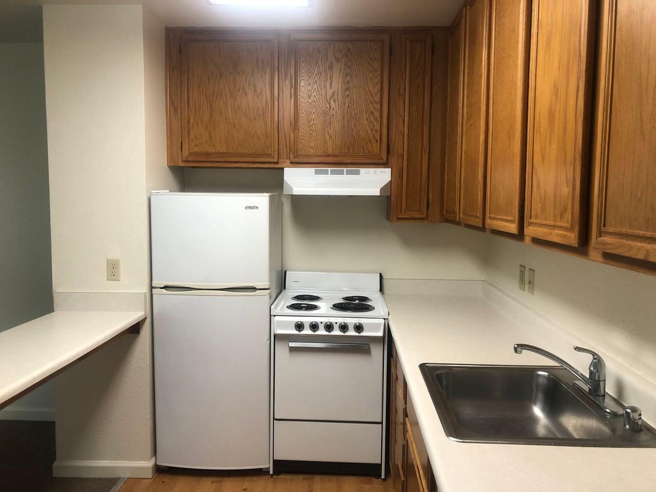 1385 Shattuck Avenue - Photo 5 of 18