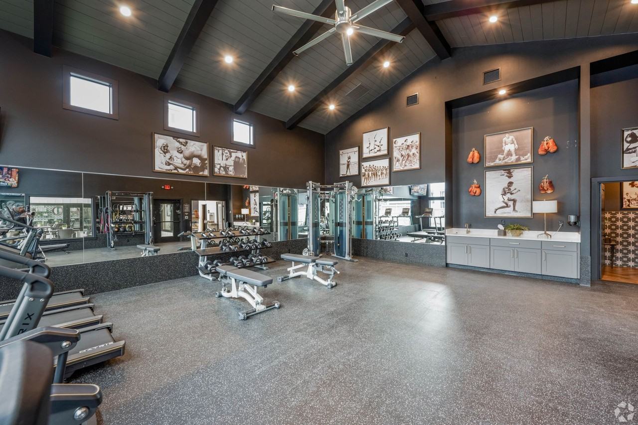 Brand New, Convenient Location, Quality Interiors, Breathtaking Views and an Abundance of Amenities! - Photo 4 of 50