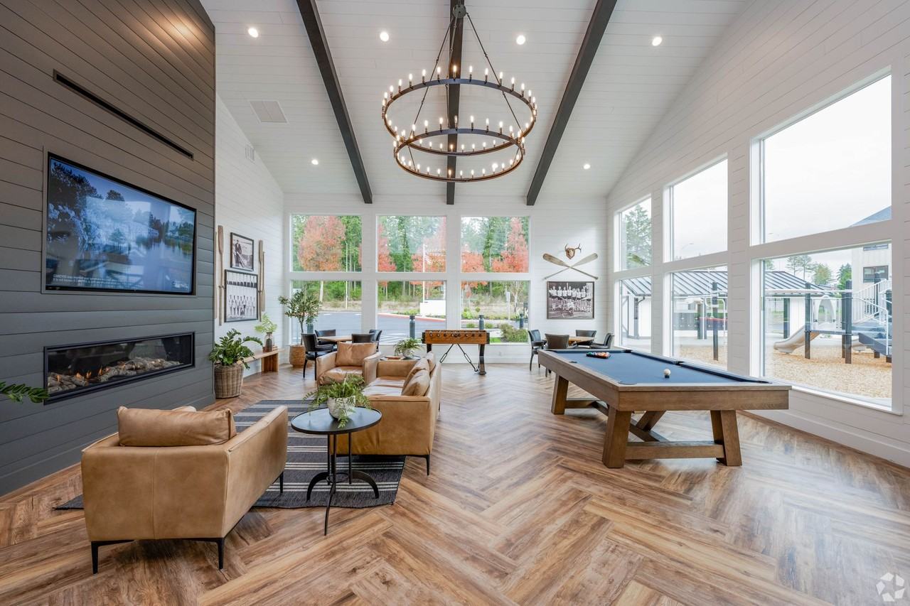 Brand New, Convenient Location, Quality Interiors, Breathtaking Views and an Abundance of Amenities! - Photo 6 of 50