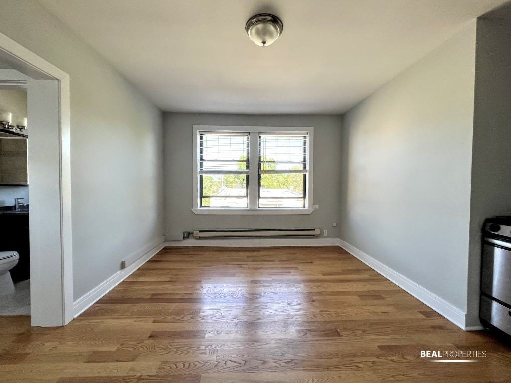 4546 North Damen Avenue - Photo 2 of 9