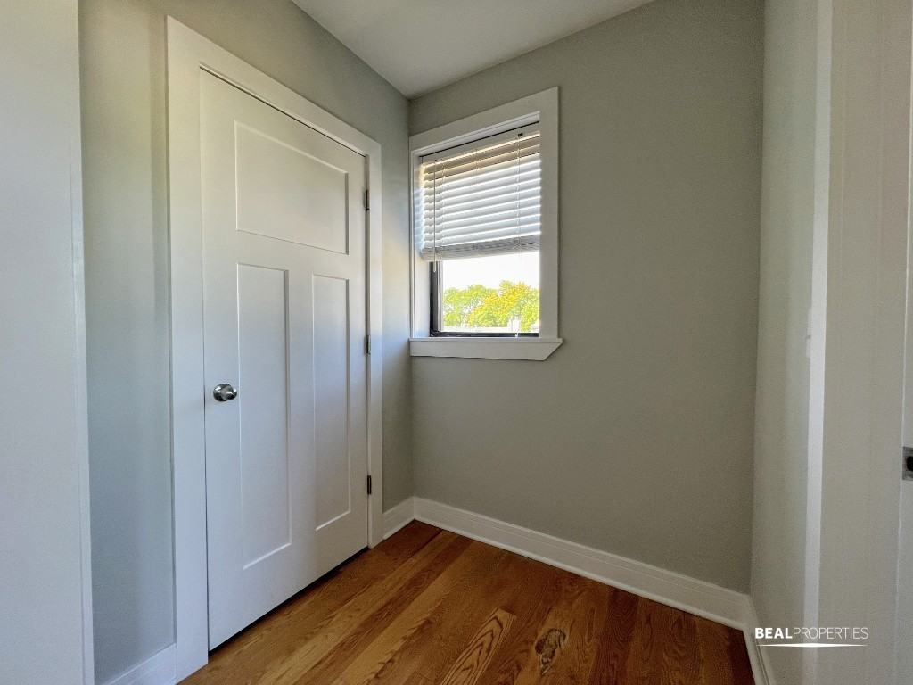 4546 North Damen Avenue - Photo 4 of 9