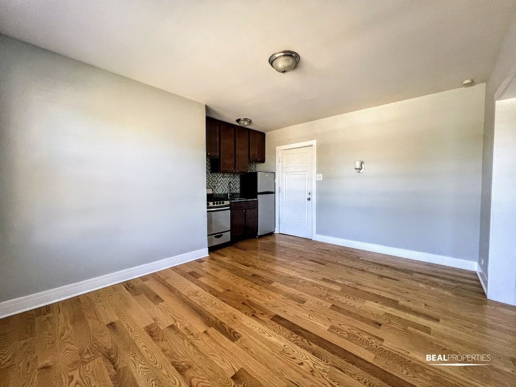 4546 North Damen Avenue - Photo 6 of 9