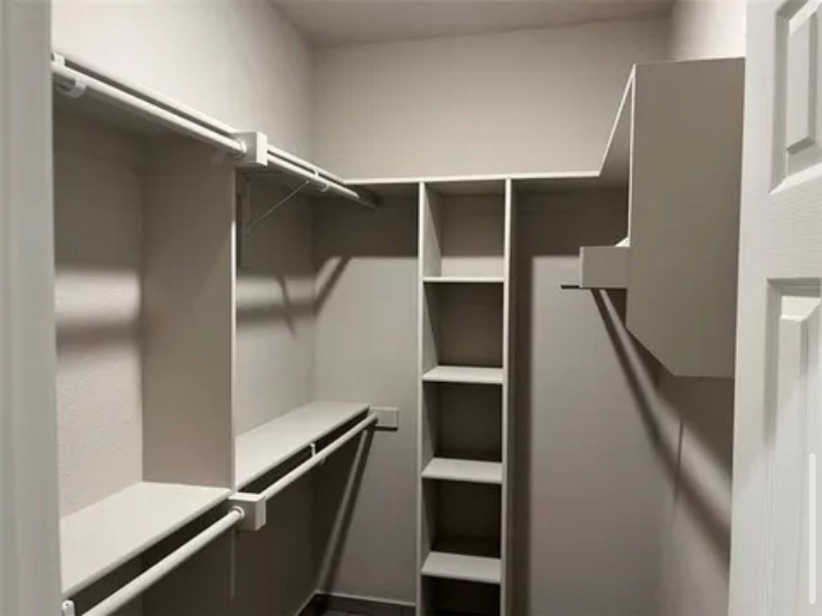 605 N Blanche St #NA - Photo 2 of 9