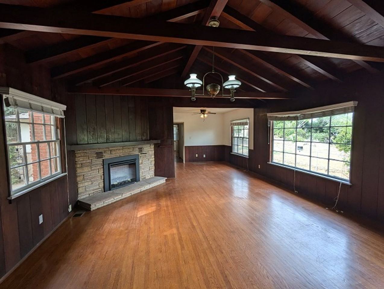 5348 Valle Vis - Photo 2 of 31