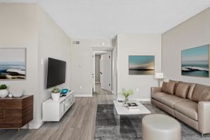 featured image of 301 S Burnet St