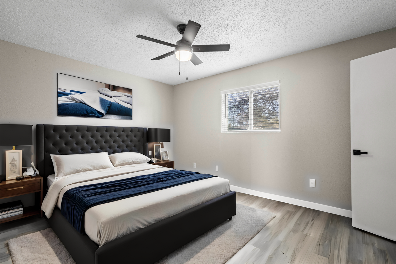 IConic Downtown - Photo 2 of 24