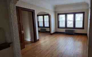 featured image of 4518 W Burleigh St