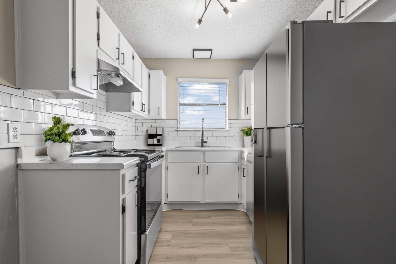 IConic Round Rock - Photo 3 of 38