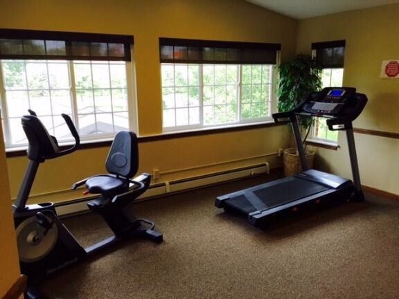 Meadowcrest Senior - Photo 6 of 17