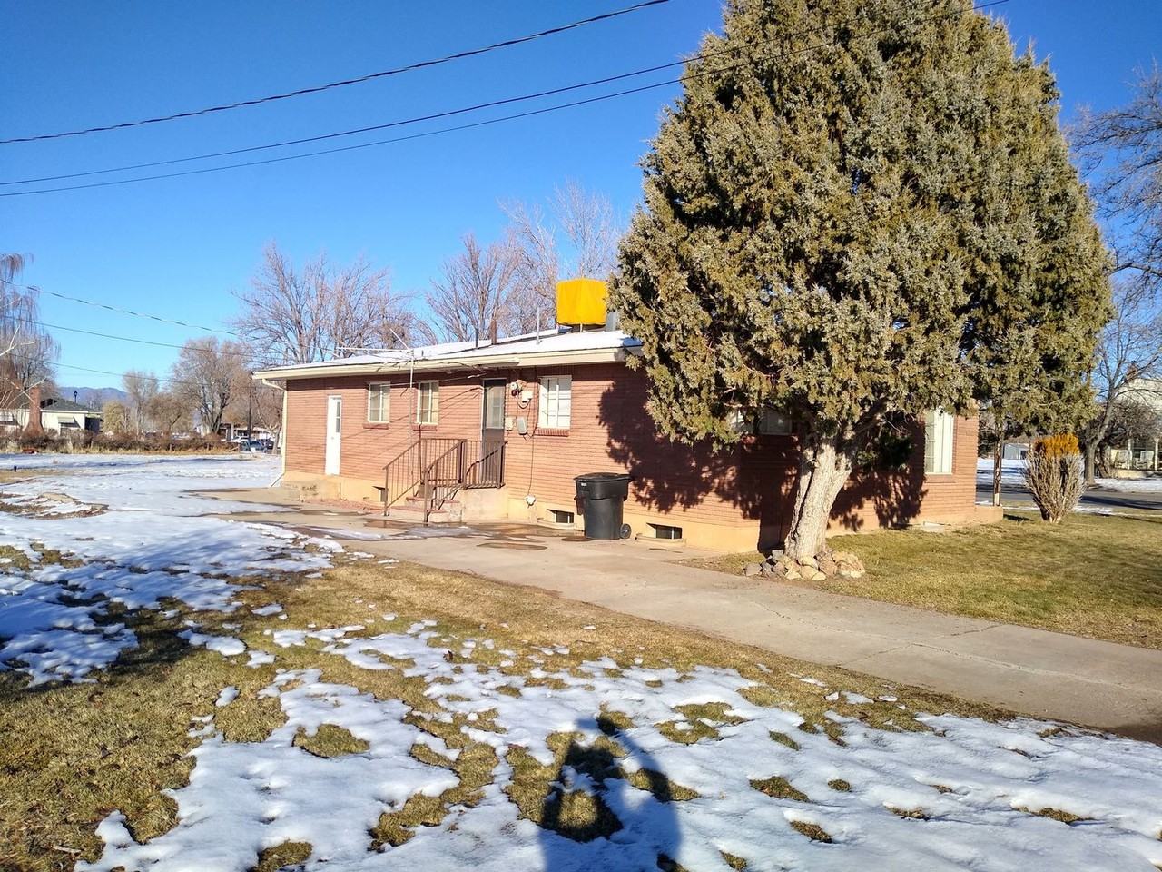 309 N Main St - Photo 2 of 23