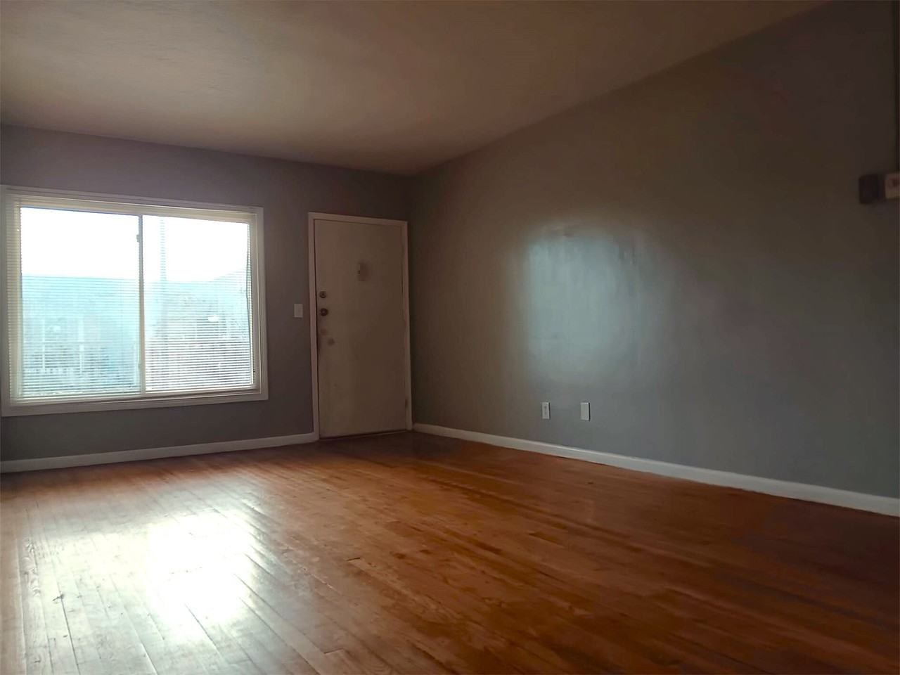 16745 Greenfield Road - 14 Unit - Photo 2 of 21