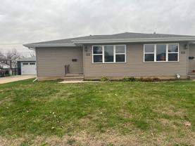 Cute side by side duplex - Photo 1 of 1