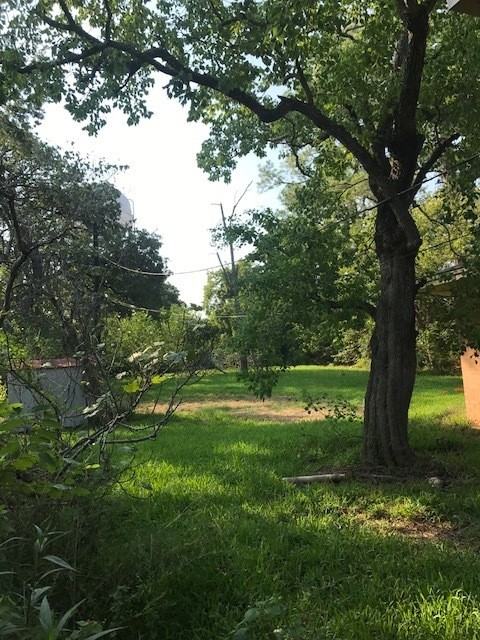 107 Helena St - Photo 3 of 22