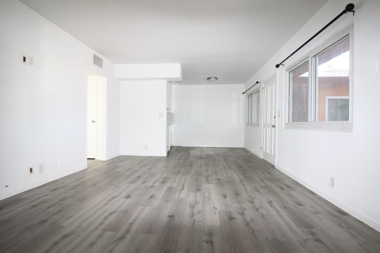 11840 HART ST. - Photo 2 of 14