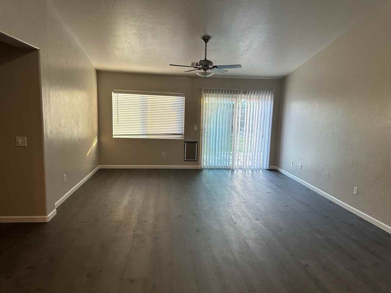 1015 W Westmont Ct - Photo 2 of 17