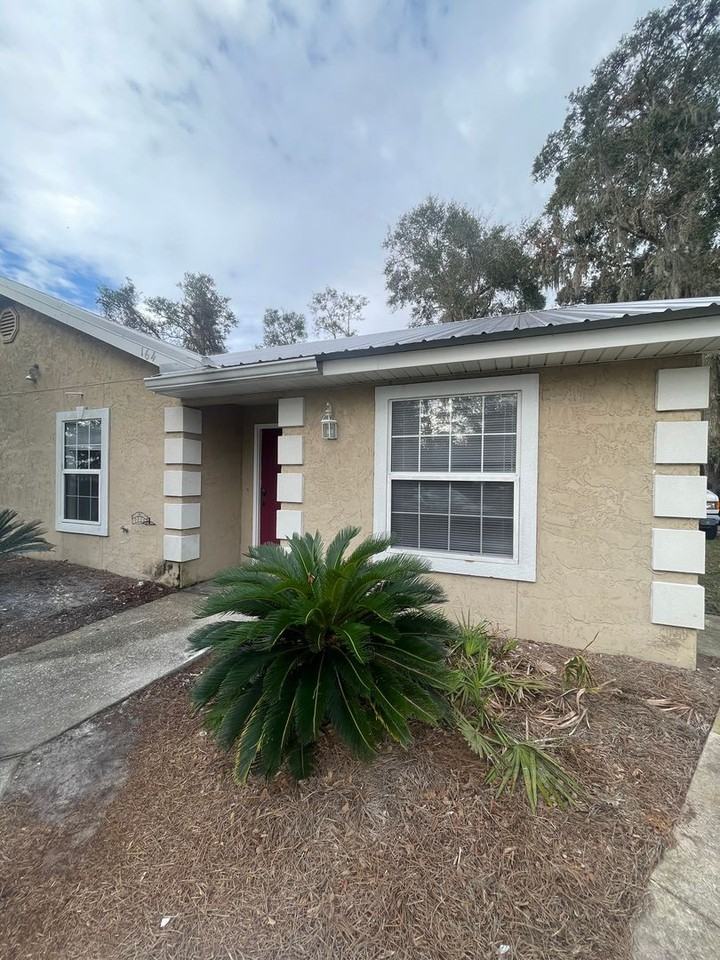 164 Leeswood Cir - Photo 4 of 17