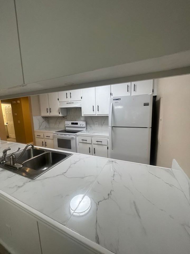 164 Leeswood Cir - Photo 5 of 17