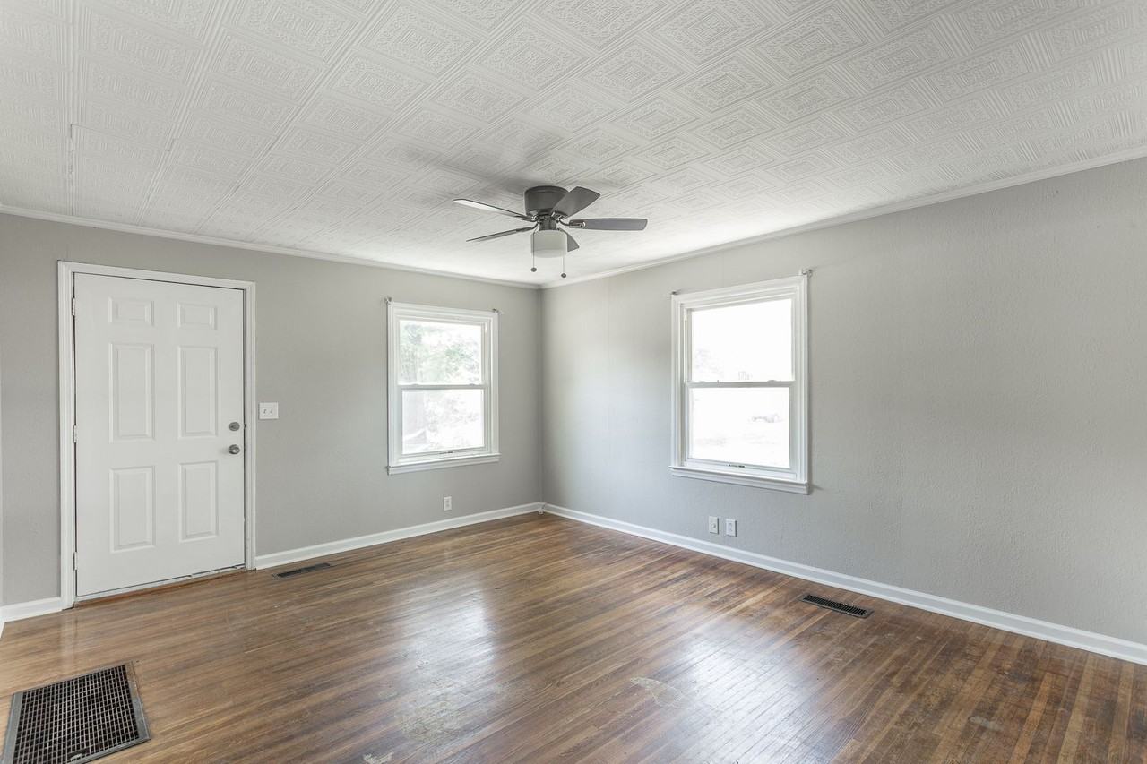 5501 Rosemont Drive - Photo 4 of 16