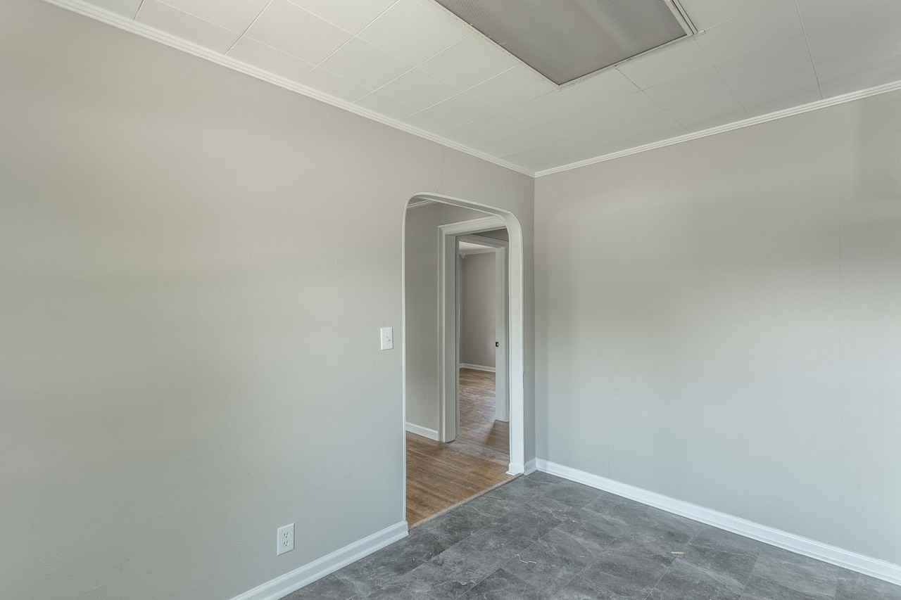 5501 Rosemont Drive - Photo 5 of 16