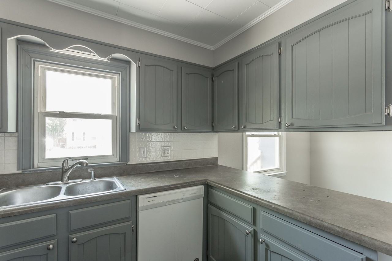 5501 Rosemont Drive - Photo 7 of 16