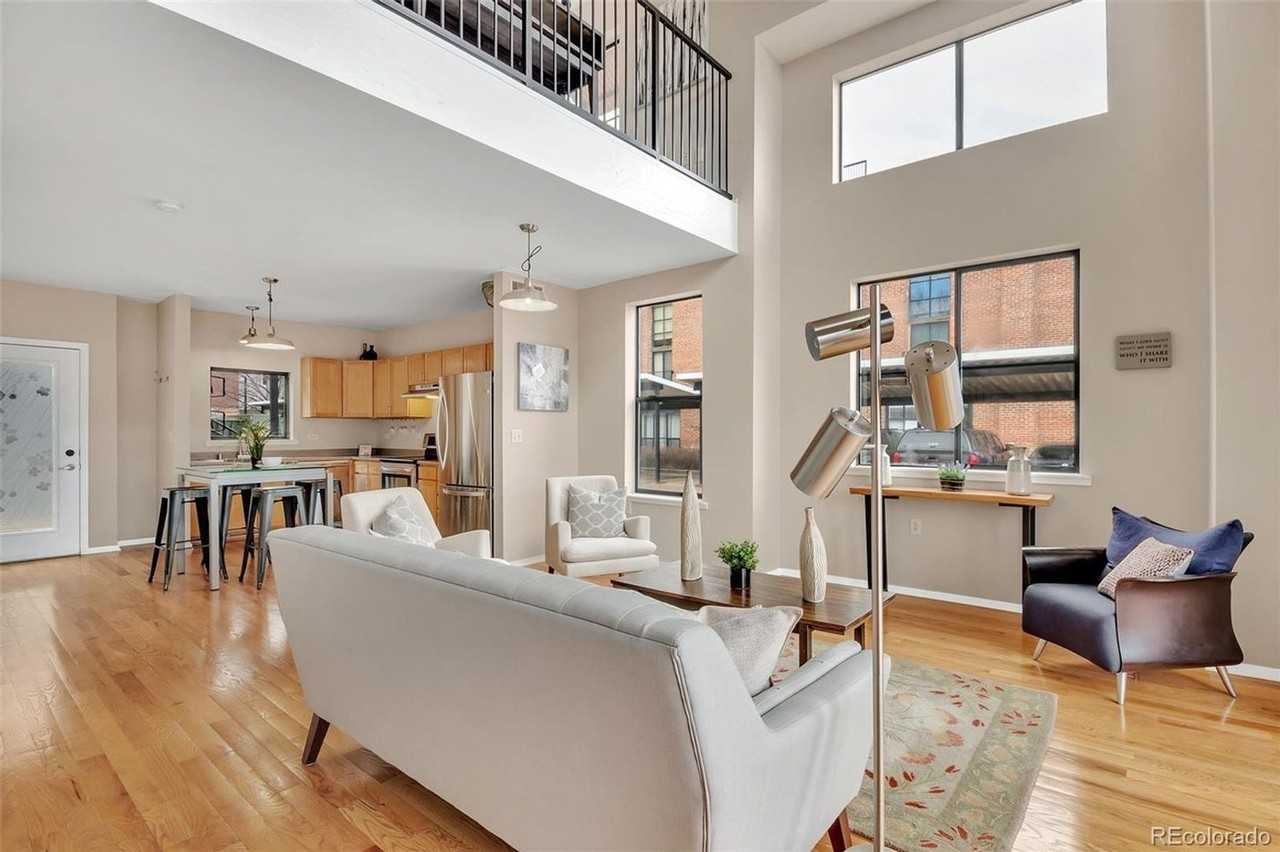 3245 Blake St - Photo 4 of 21