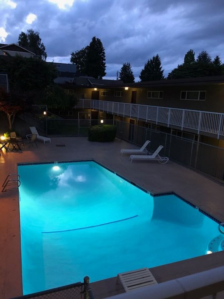 Queen Anne Terrace - Photo 2 of 5