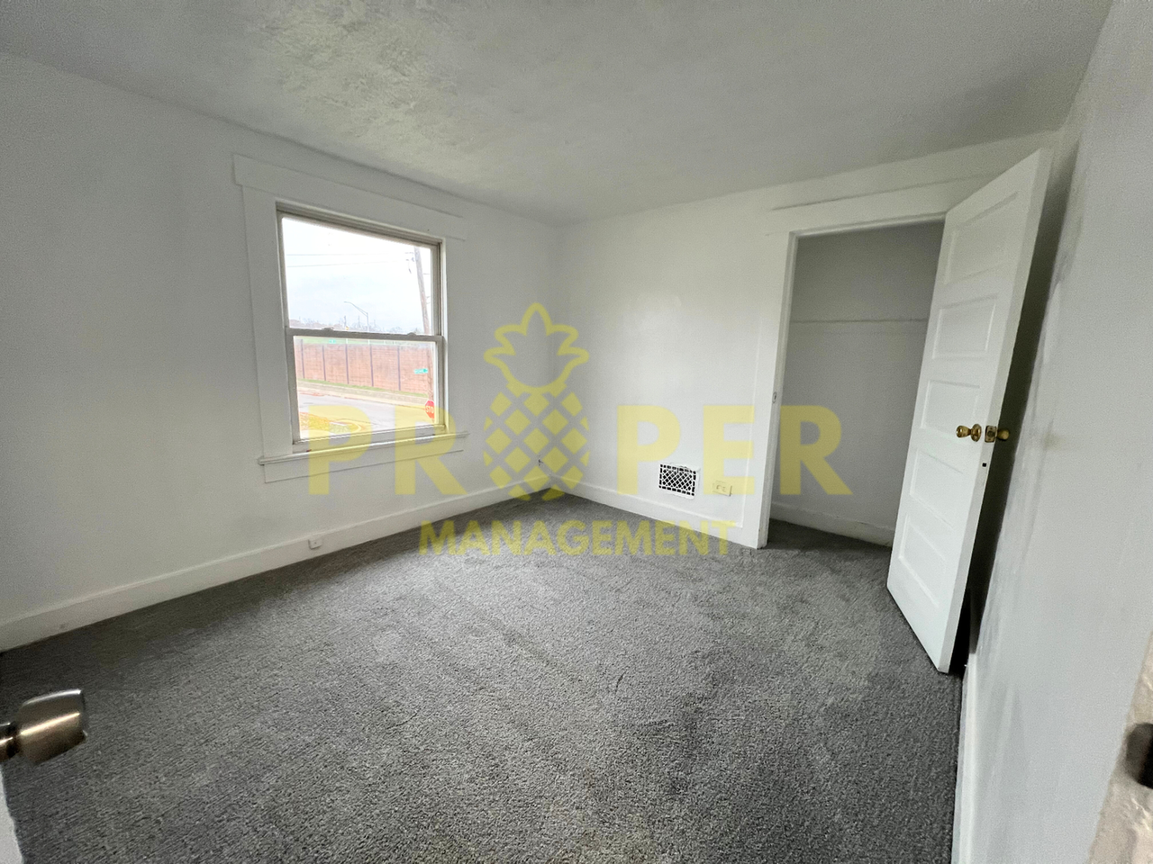 2652 Home Ave - Photo 3 of 11