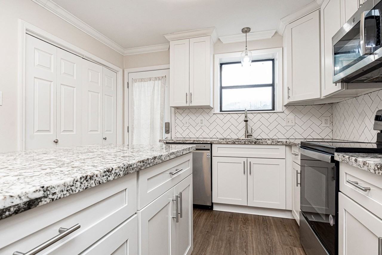 9506 Jefferson Hwy #23 - Photo 2 of 10